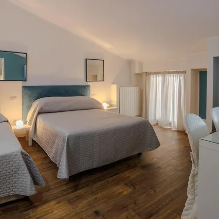 Hotell Alassio 3*